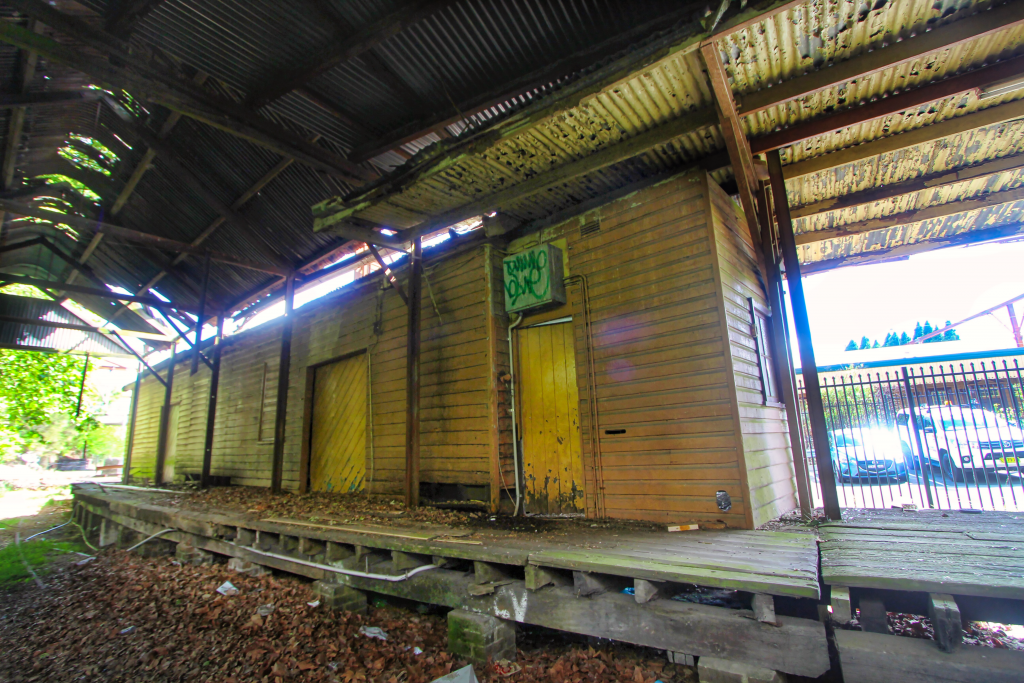 historic katoomba railway station and goods shed dating